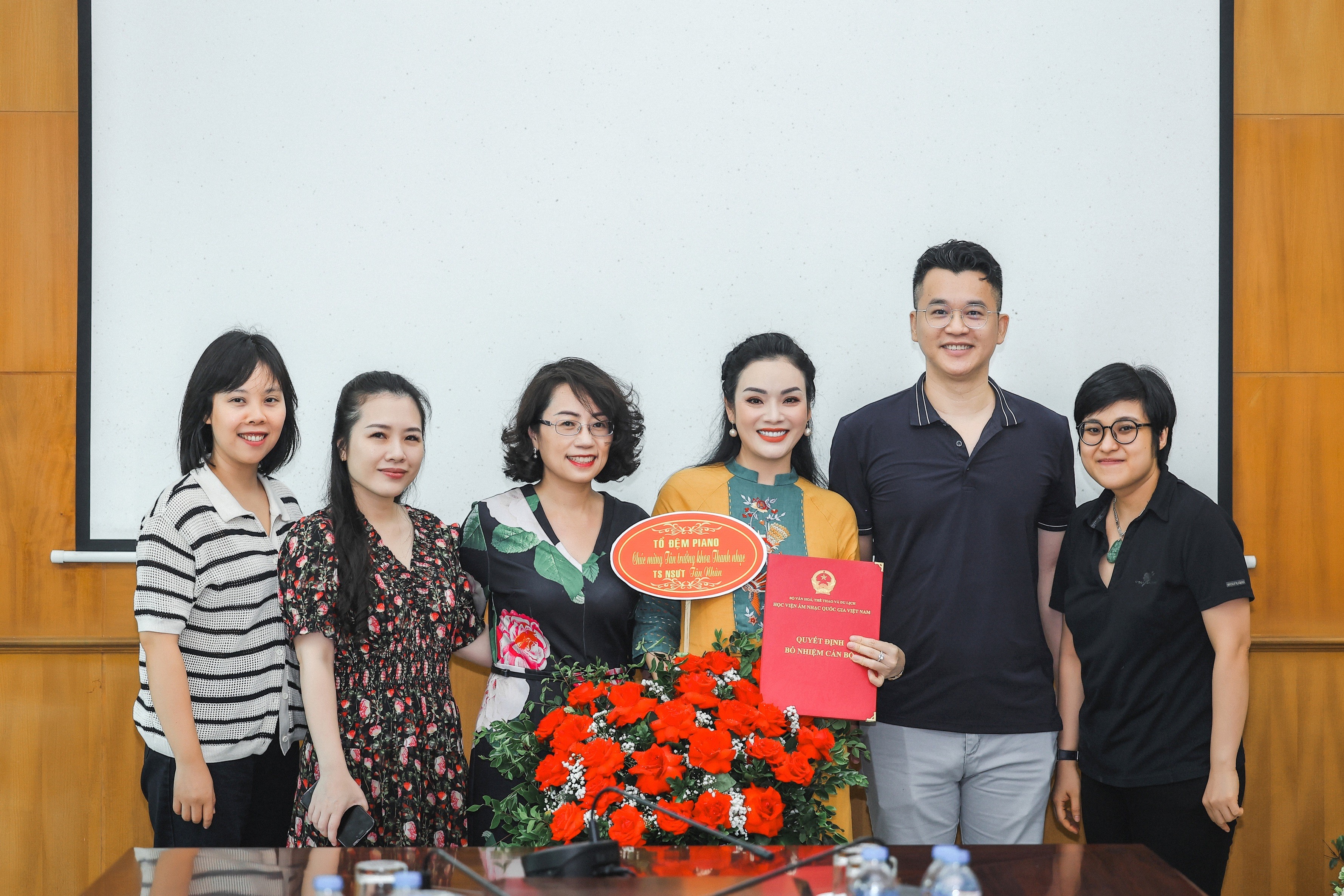 NSƯT Tân Nhàn được bổ nhiệm Trưởng khoa Thanh nhạc Học viện Âm nhạc Quốc gia Việt Nam