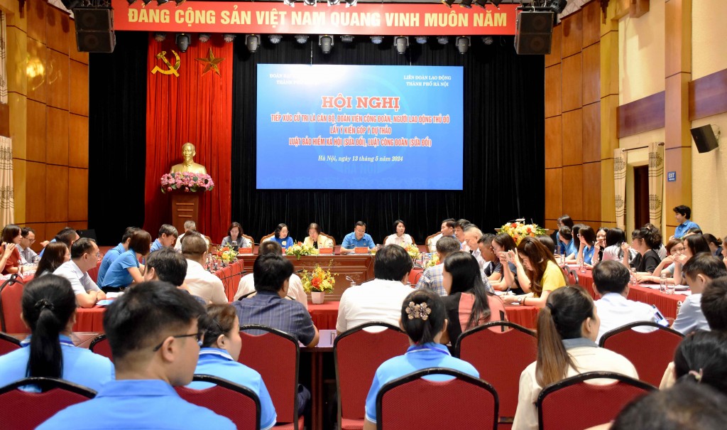 TRỰC TUYẾN: Đại biểu Quốc hội thành phố Hà Nội lắng nghe nguyện vọng của đoàn viên, người lao động