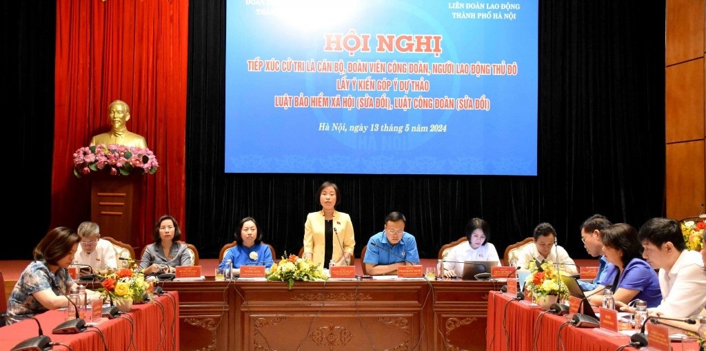 TRỰC TUYẾN: Đại biểu Quốc hội thành phố Hà Nội lắng nghe nguyện vọng của đoàn viên, người lao động