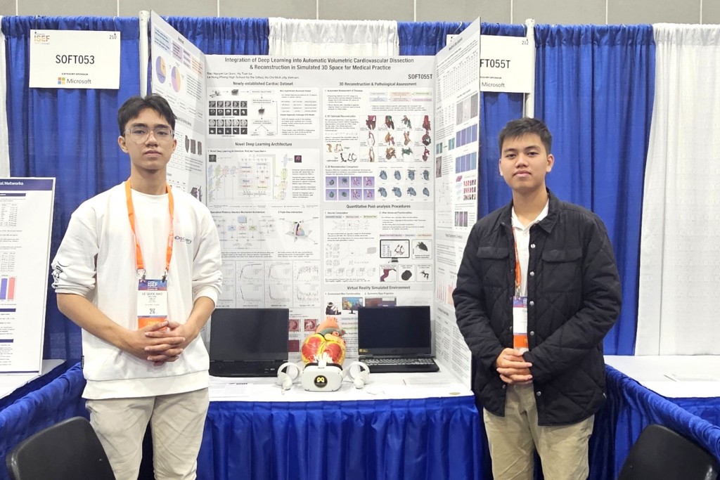 Học sinh Việt Nam giành giải Nhì tại Hội thi Khoa học kỹ thuật quốc tế
