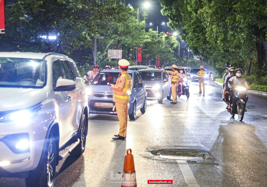 Hà Nội: Liên quân Cảnh sát giao thông xử lý triệt để vi phạm về nồng độ cồn