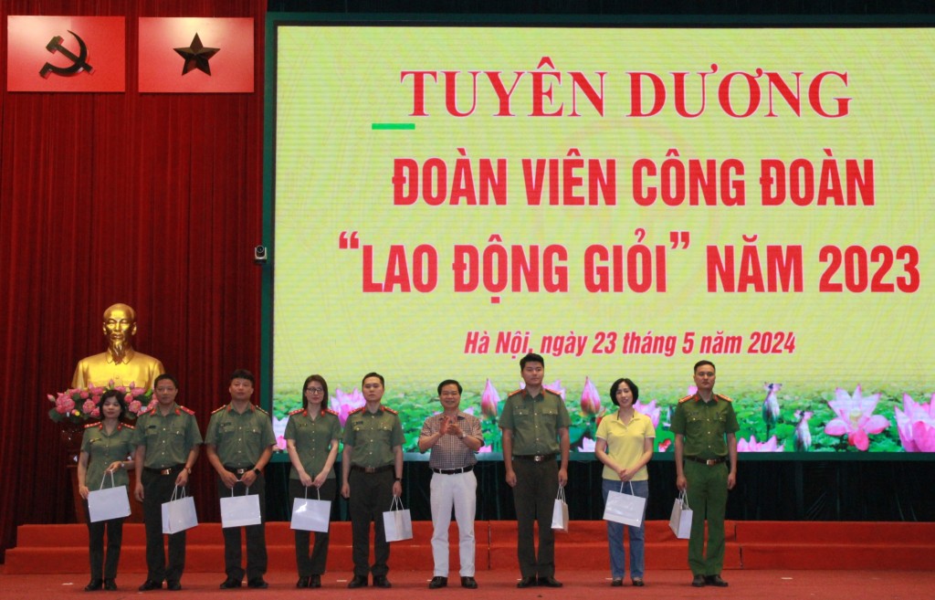 Công đoàn Công an thành phố Hà Nội hưởng ứng Tháng Công nhân năm 2024