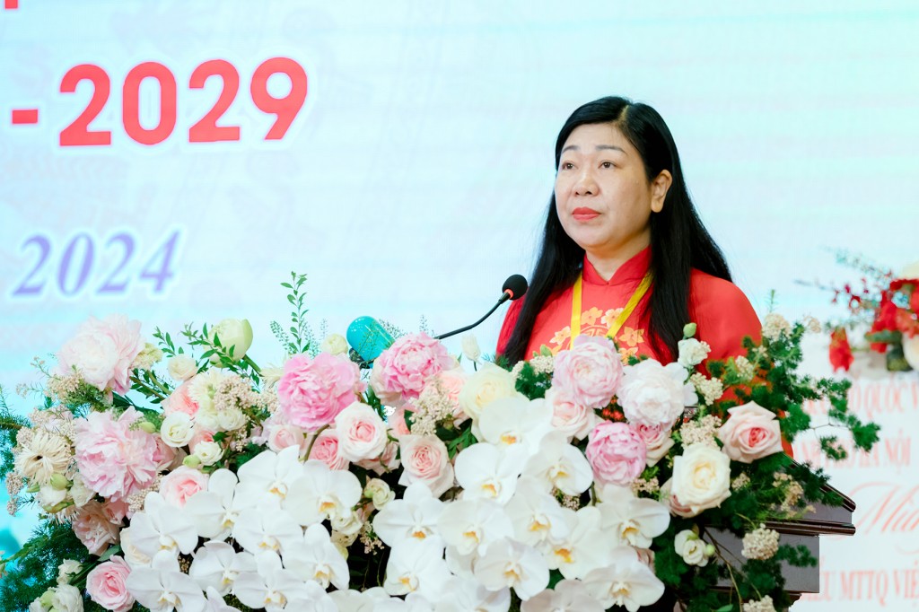 Bà Vũ Thị Thành tái đắc cử Chủ tịch Ủy ban MTTQ Việt Nam quận Long Biên khóa V, nhiệm kỳ 2024 -2029
