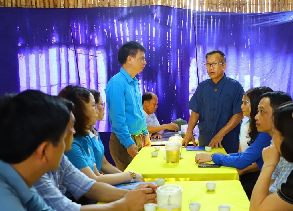 LĐLĐ huyện Thạch Thất thăm, hỗ trợ gia đình nạn nhân vụ cháy tại quận Cầu Giấy