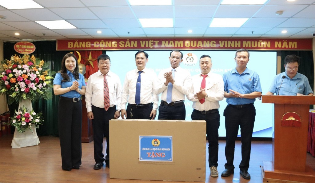 LĐLĐ quận Hoàn Kiếm: Ra mắt công đoàn Công ty cổ phần chuyển phát nhanh Đức Minh