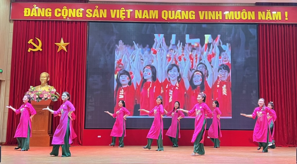 LĐLĐ quận Hai Bà Trưng: Sôi nổi Hội thi “Nhảy dân vũ” năm 2024