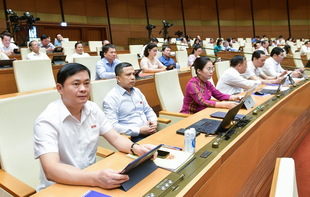 Quốc hội xem xét một số cơ chế, chính sách đặc thù phát triển tỉnh Nghệ An