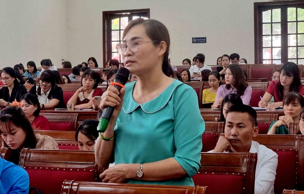 Chị Ngô Thị Hường Công đoàn Ủy ban nhân dân xã Thịnh Liệt.