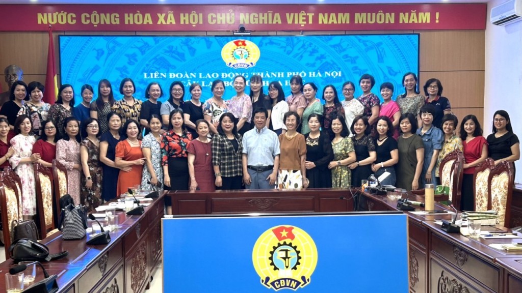 Sinh hoạt Câu lạc bộ Nữ khoa học Liên đoàn Lao động thành phố Hà Nội quý II năm 2024