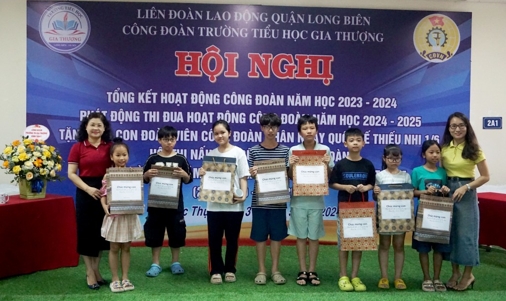 Sôi nổi Hội thi nấu ăn “Bữa cơm Công đoàn” trong đoàn viên Trường Tiểu học Gia Thượng