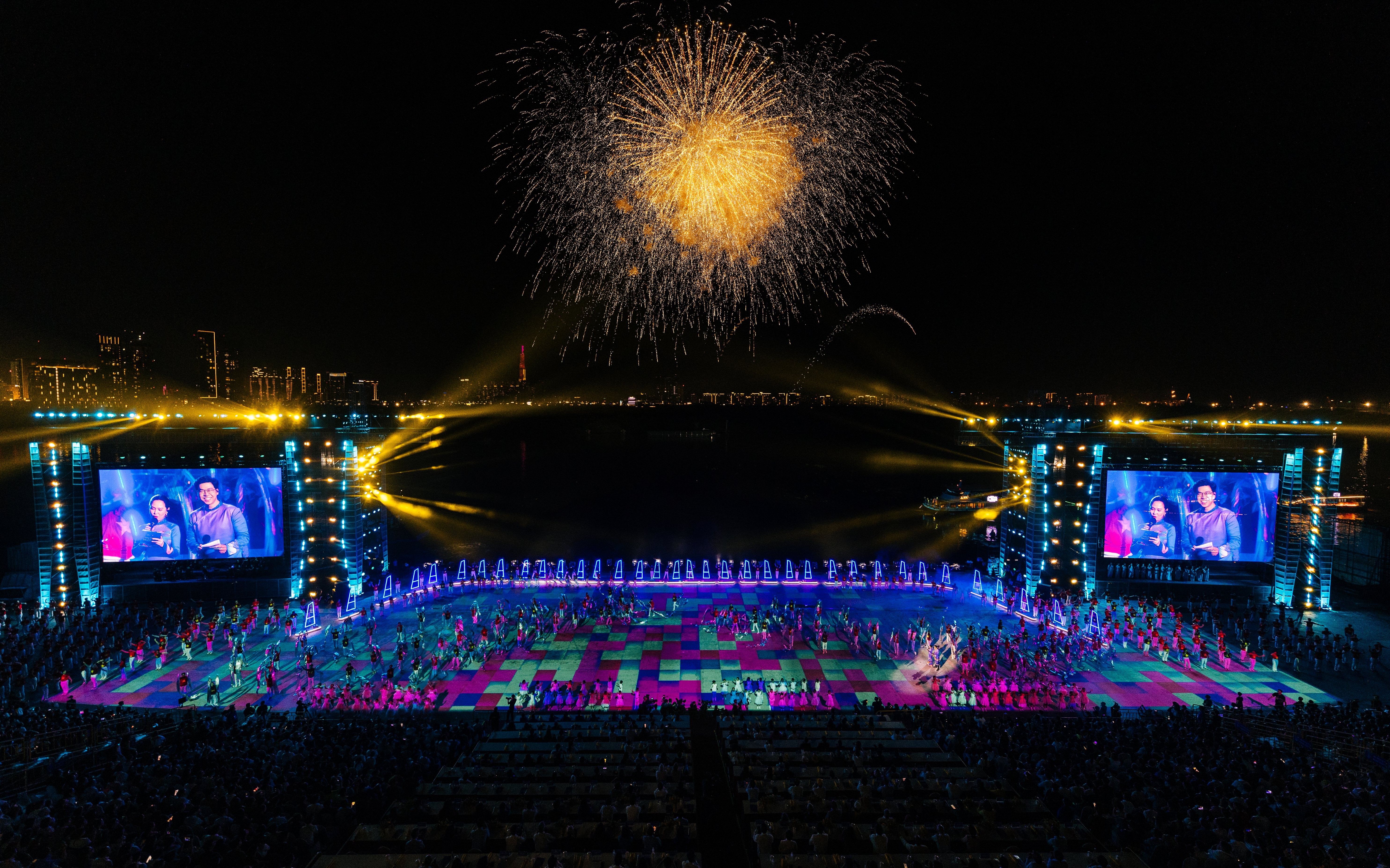 10.000 người tham dự Lễ hội Sông nước TP Hồ Chí Minh lần 2 năm 2024