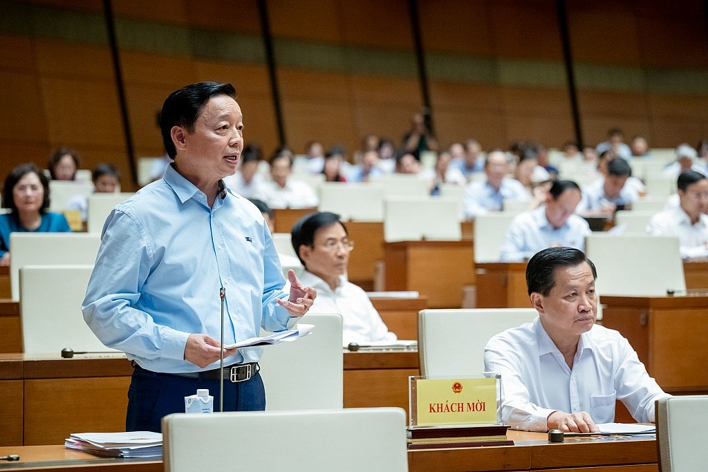 Phó Thủ tướng Trần Hồng Hà thông tin làm rõ vấn đề đại biểu Quốc hội nêu
