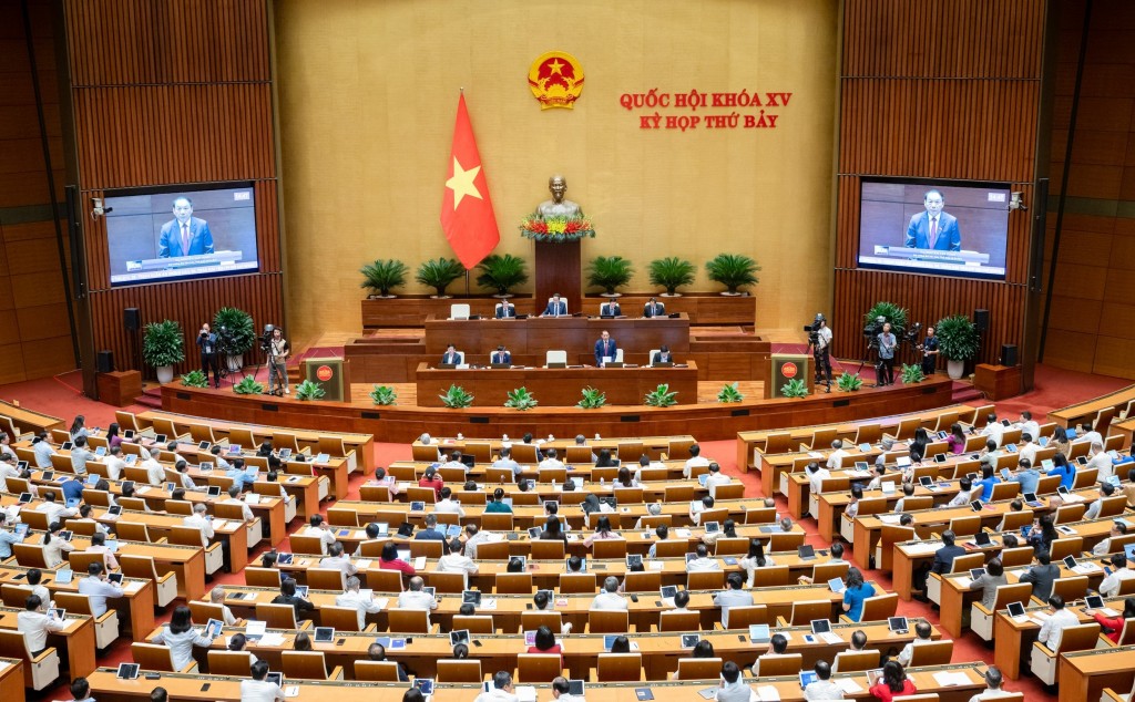 Phó Thủ tướng Trần Hồng Hà trả lời chất vấn trước Quốc hội