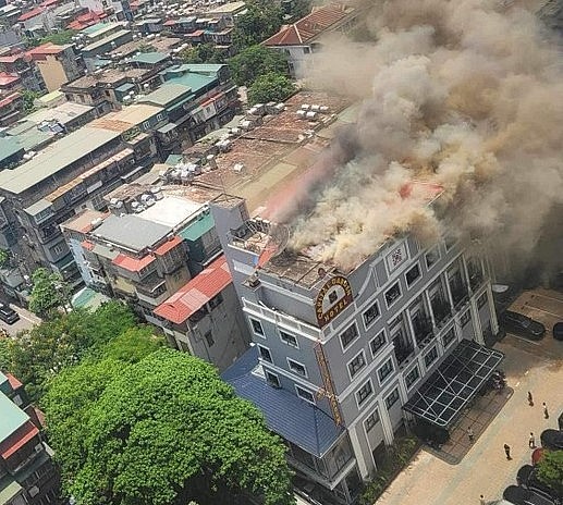 Cháy lớn tại Khách sạn Capital Garden