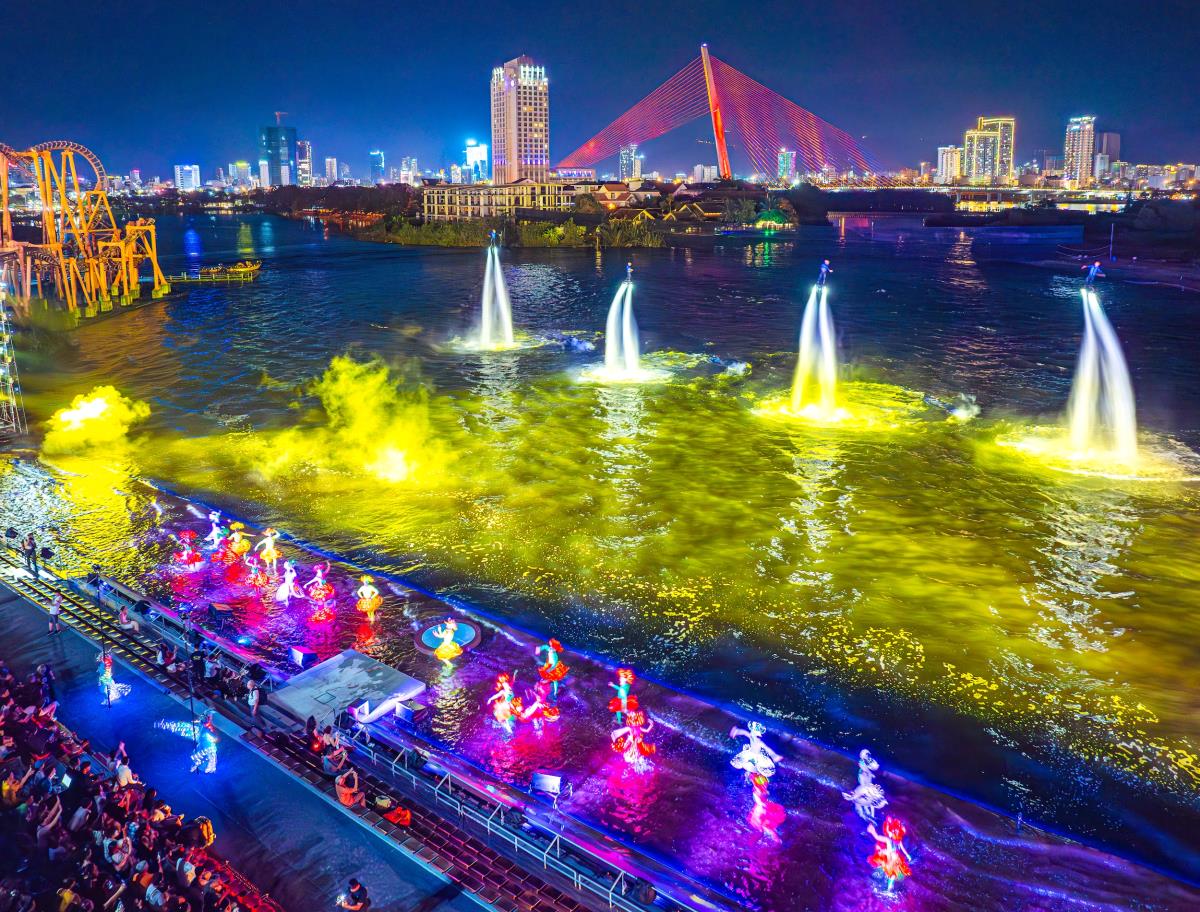 Với show nghệ thuật trên sông và trên không lần đầu tiên xuất hiện tại Đà Nẵng, bạn sẽ gặp những ngôi sao thế giới nào?