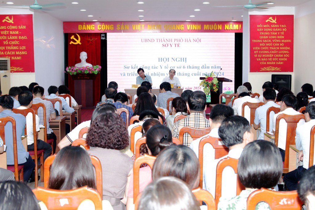 Hà Nội tiếp tục nâng cao năng lực hệ thống y tế cơ sở trong chăm sóc sức khỏe người dân