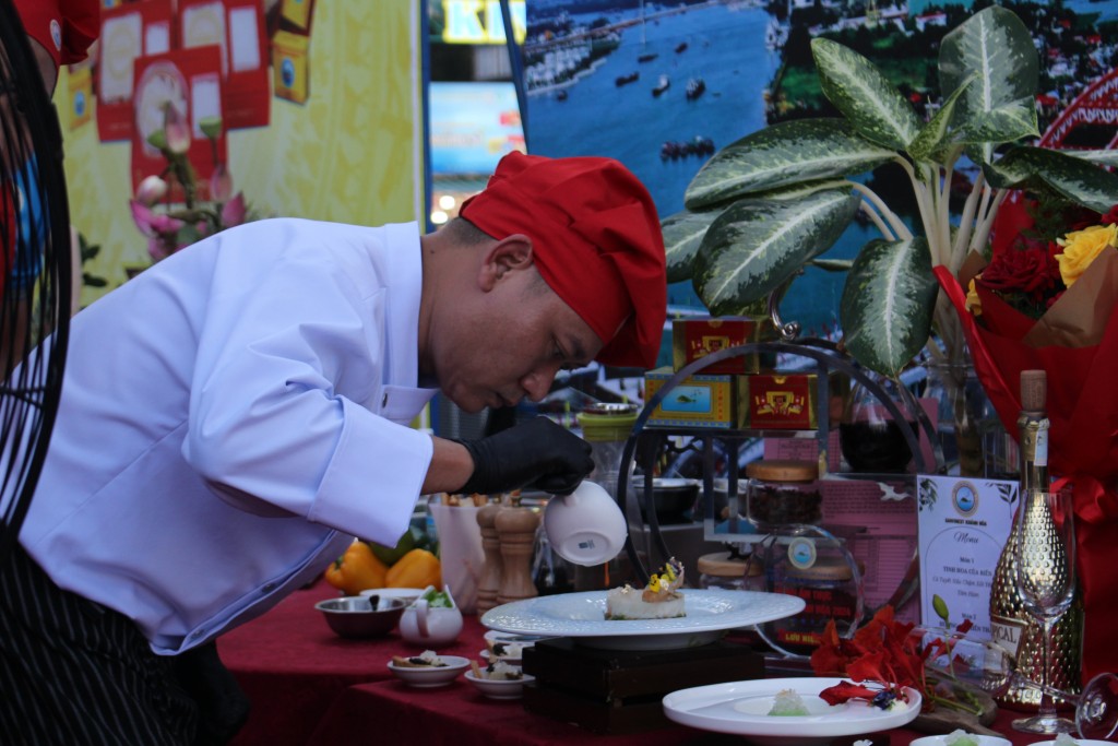 22 đội thi từ mọi miền đất nước tranh tài tại Lễ hội ẩm thực Yến Sào Khánh Hoà