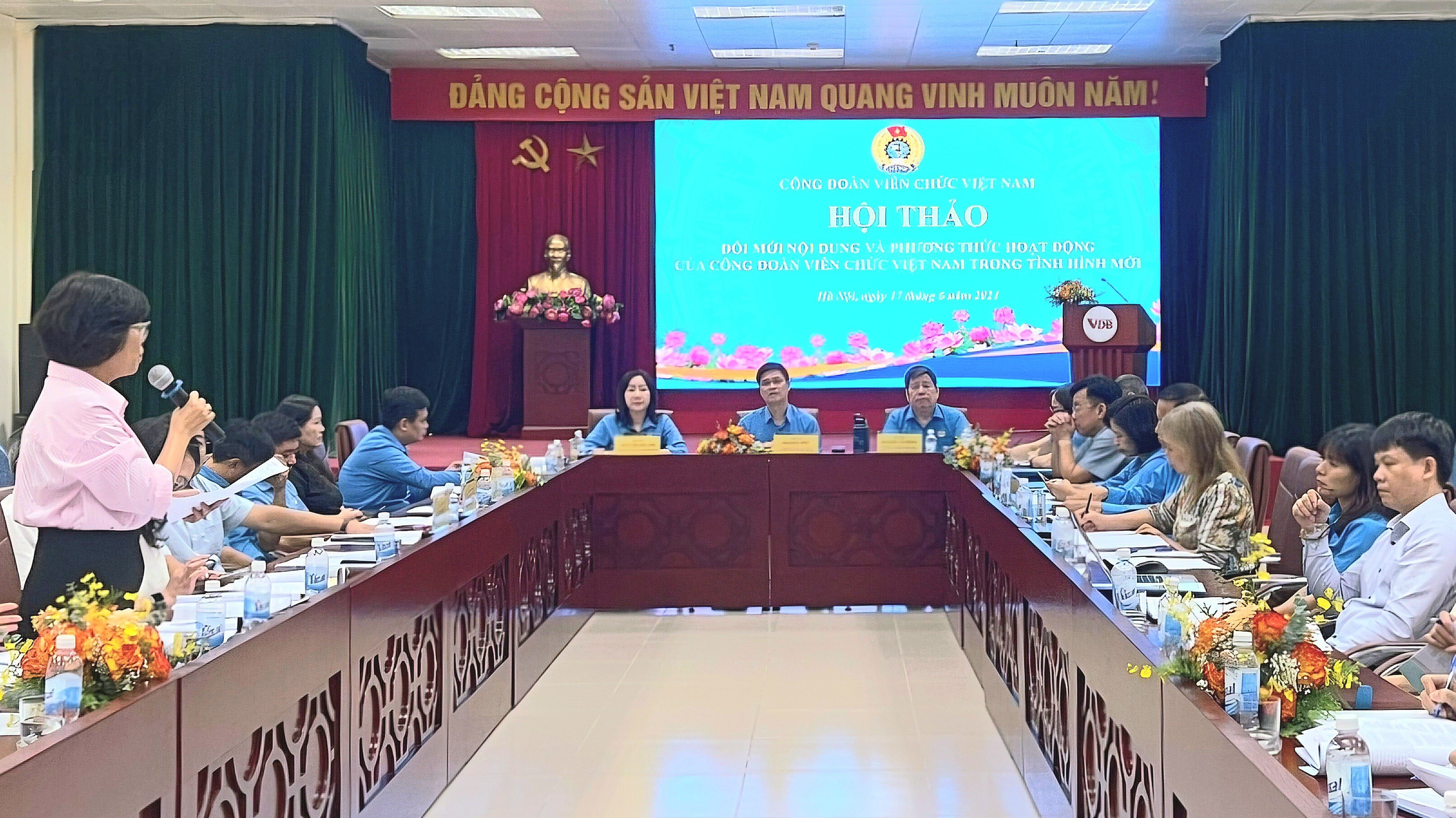 Đề xuất nhiều giải pháp đổi mới nội dung, phương thức hoạt động của Công đoàn Viên chức Việt Nam