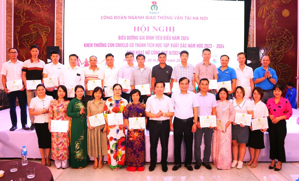 Công đoàn ngành GTVT Hà Nội: Thi đua lập thành tích chào mừng 70 năm Giải phóng Thủ đô