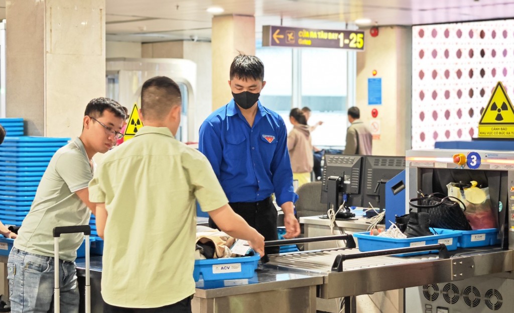 Cảng HKQT Tân Sơn Nhất tăng chuyến bay giai đoạn hè 2024