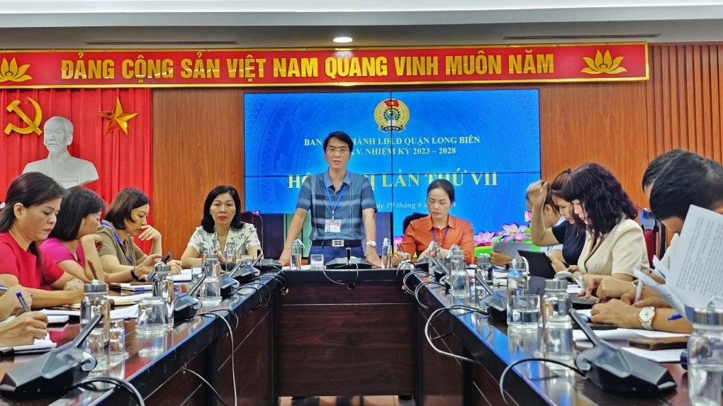 LĐLĐ quận Long Biên: Bàn giải pháp phấn đấu hoàn thành các chỉ tiêu 6 tháng cuối năm