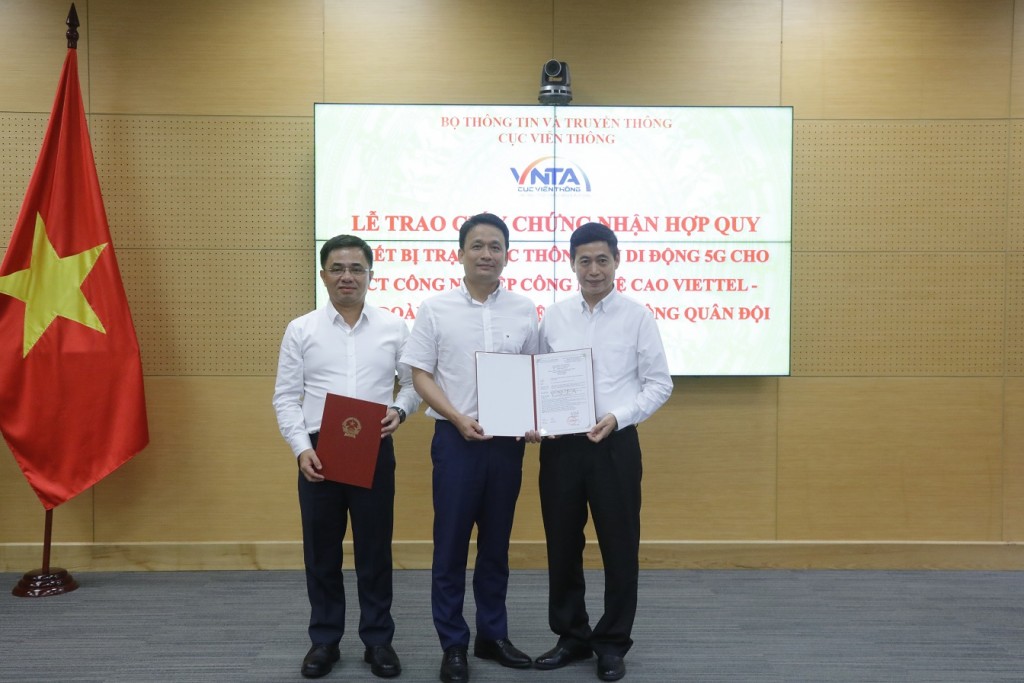 1-Viettel High Tech là doanh nghiệp đầu tiên của Việt Nam được cấp chứng nhận đối với các Quy chuẩn Kỹ thuật Quốc gia về Thiết bị trạm gốc thông tin di động 5G