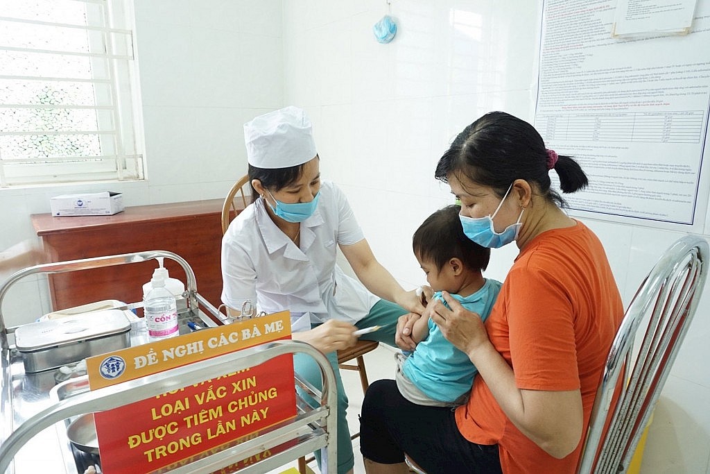 TP.HCM lên kế hoạch tiêm vắc xin phòng bệnh sởi cho trẻ từ 1 đến 5 tuổi