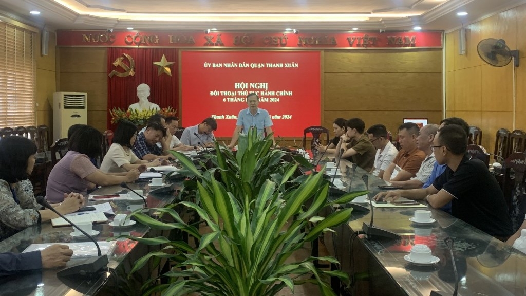 Quận Thanh Xuân: Nỗ lực giải quyết thủ tục hành chính
