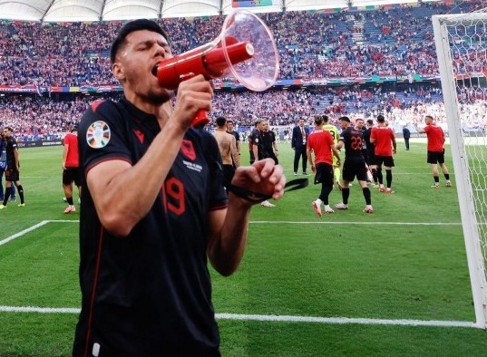 Một tiền đạo của Albania bị cấm thi đấu tại Euro 2024