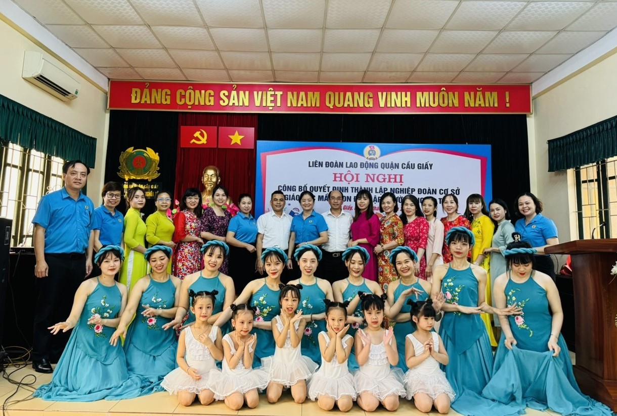 Ngày 28/5/2024, Tại phường Nghĩa Tân, LĐLĐ Quận tổ chức Hội nghị công bố Quyết định thành lập Nghiệp đoàn cơ sở giáo dục mầm non độc lập phường Nghĩa Tân.