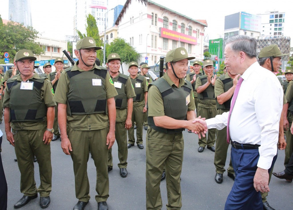 Chủ tịch nước Tô Lâm dự Lễ ra mắt Lực lượng tham gia bảo vệ an ninh trật tự ở cơ sở