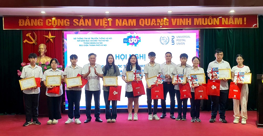 Hà Nội: Tổng kết Cuộc thi viết thư quốc tế UPU lần thứ 53