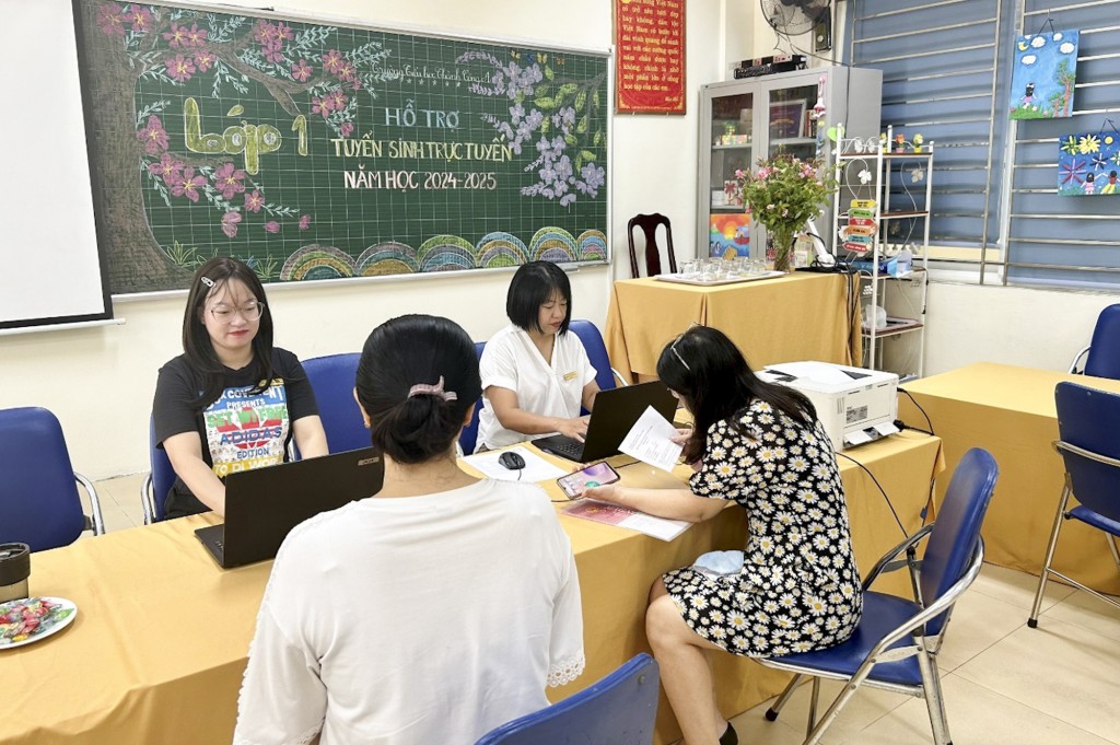 Hà Nội tuyển sinh đầu cấp trực tuyến: Vừa minh bạch, vừa thuận lợi