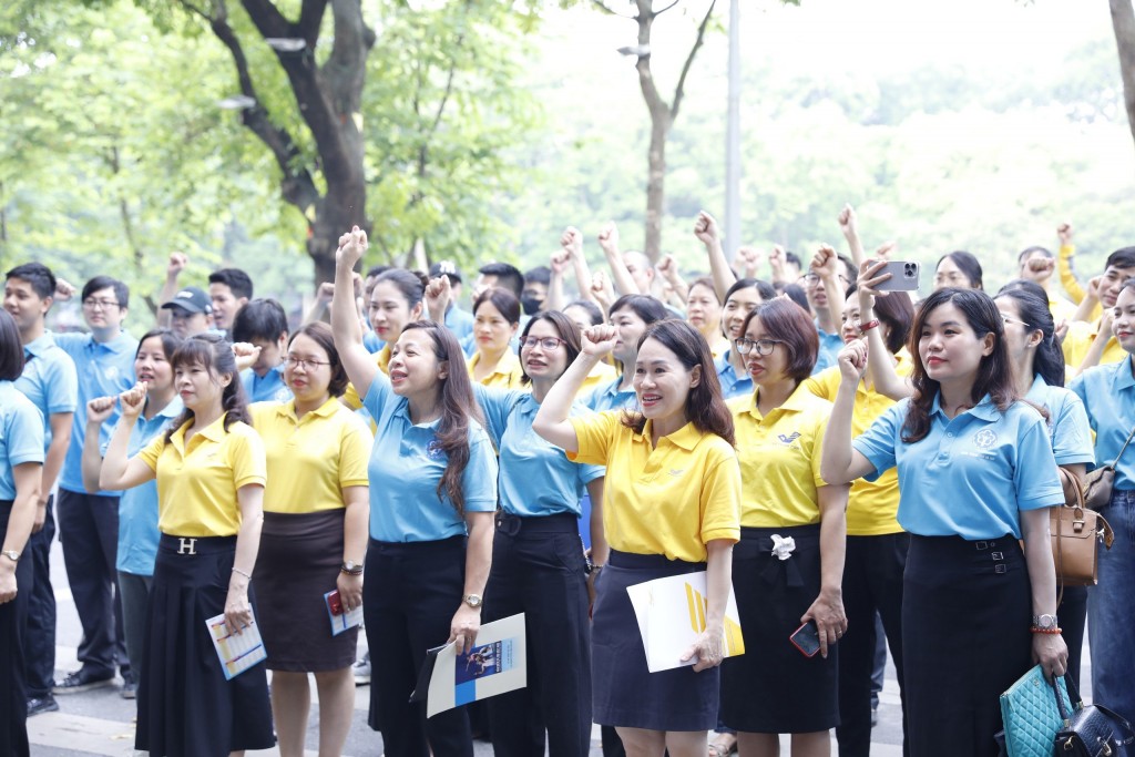 Hà Nội: Ra quân tuyên truyền, phát triển người tham gia BHXH tự nguyện, BHYT hộ gia đình