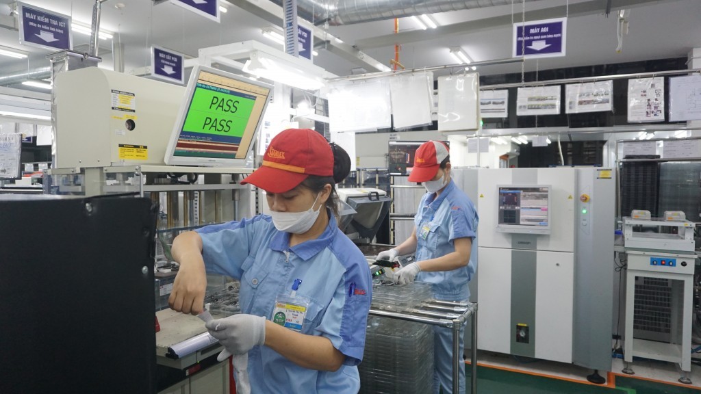 Giai cấp công nhân Việt Nam tiếp tục khẳng định vai trò là lực lượng đi đầu trong sự nghiệp công nghiệp hóa, hiện đại hóa đất nước và hội nhập quốc tế. Ảnh: B.D.
