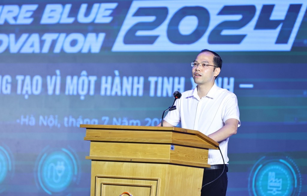 Phó Bí thư Thành đoàn, Chủ tịch Hội Sinh viên Việt Nam thành phố Hà Nội Nguyễn Tiến Hưng phát biểu tại chương trình.