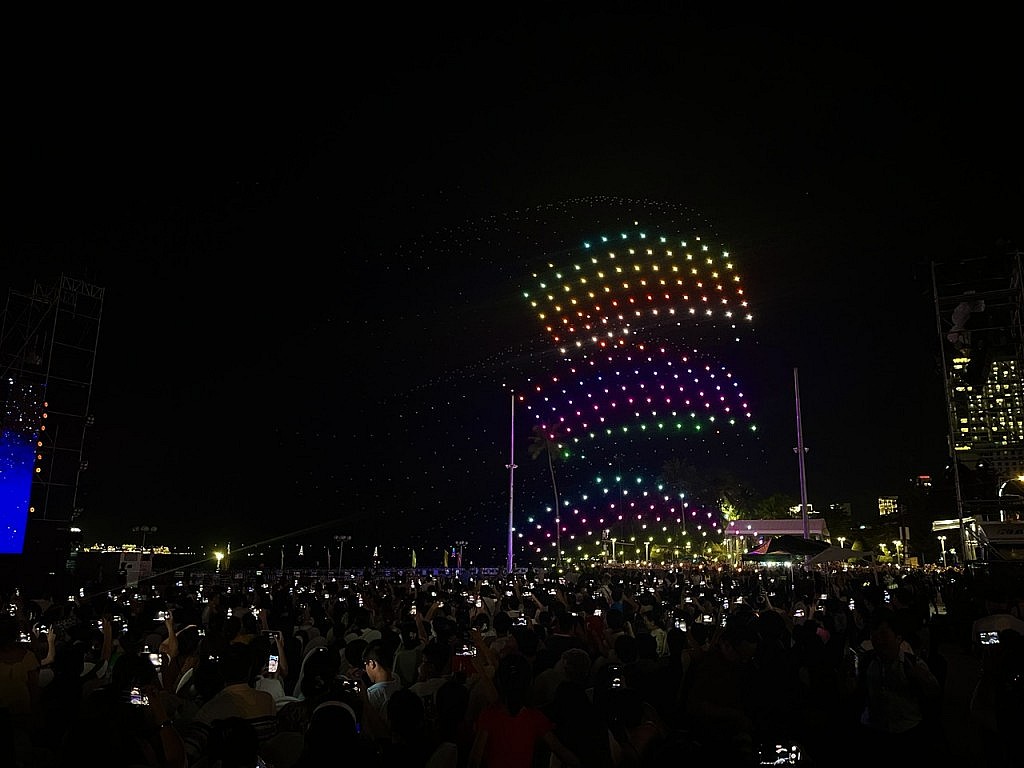 Khai mạc Lễ hội Vịnh ánh sáng quốc tế Nha Trang 2024