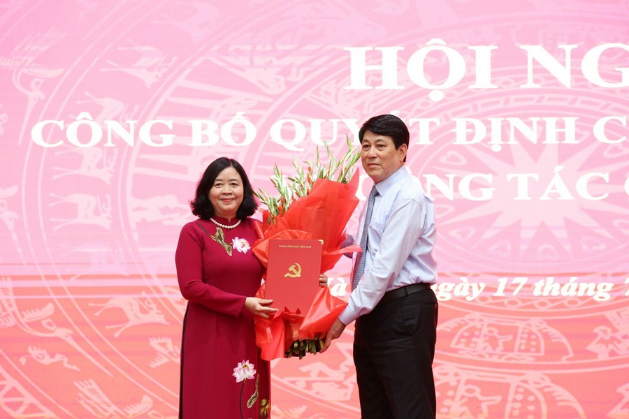 Bộ Chính trị điều động đồng chí Bùi Thị Minh Hoài làm Bí thư Thành ủy Hà Nội