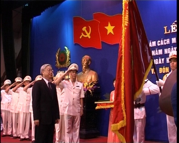 Tổng Bí thư Nguyễn Phú Trọng và những lần đến thăm, động viên cán bộ, chiến sĩ Công an Hà Nội