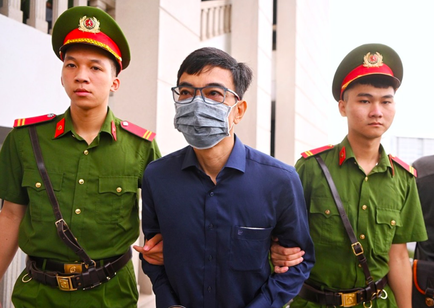 Cựu lãnh đạo Sở Giao dịch chứng khoán thành phố Hồ Chí Minh thừa nhận sai phạm