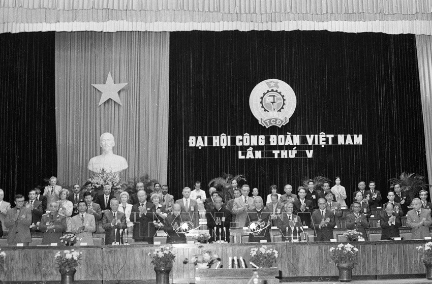 Phong trào công nhân và hoạt động công đoàn thời kỳ xây dựng chủ nghĩa xã hội (1975 - 1986)