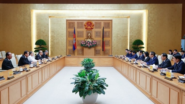 Thủ tướng Phạm Minh Chính gặp Chủ tịch Thượng viện Campuchia Hun Sen sang viếng Tổng Bí thư Nguyễn Phú Trọng