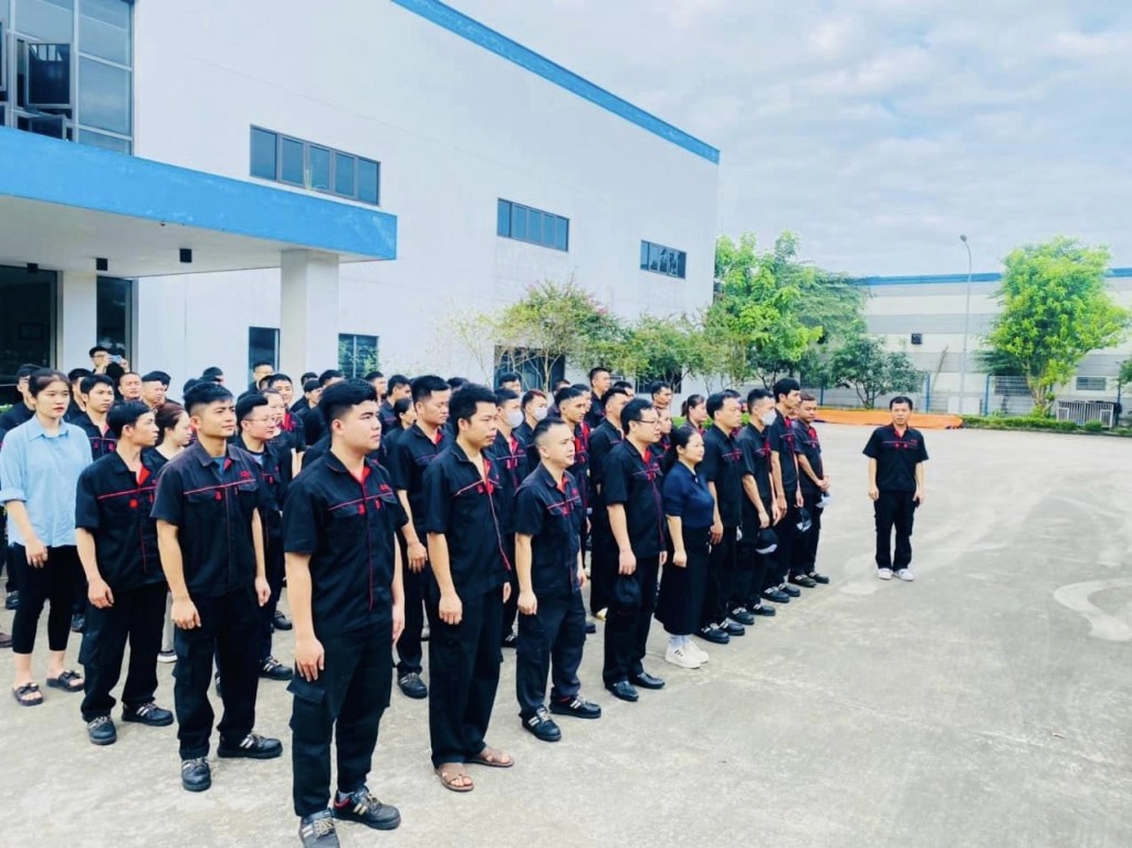Công nhân, viên chức, người lao động thành kính tưởng niệm Tổng Bí thư Nguyễn Phú Trọng