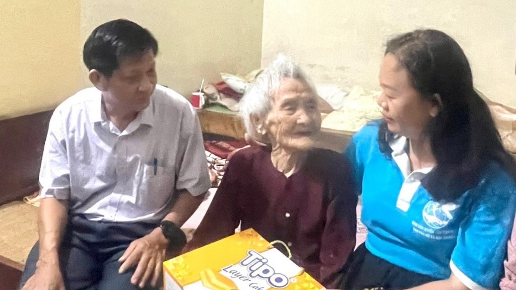 Phụ nữ thành phố Vinh tổ chức các hoạt động ý nghĩa nhân dịp 77 năm Ngày Thương binh - Liệt sĩ