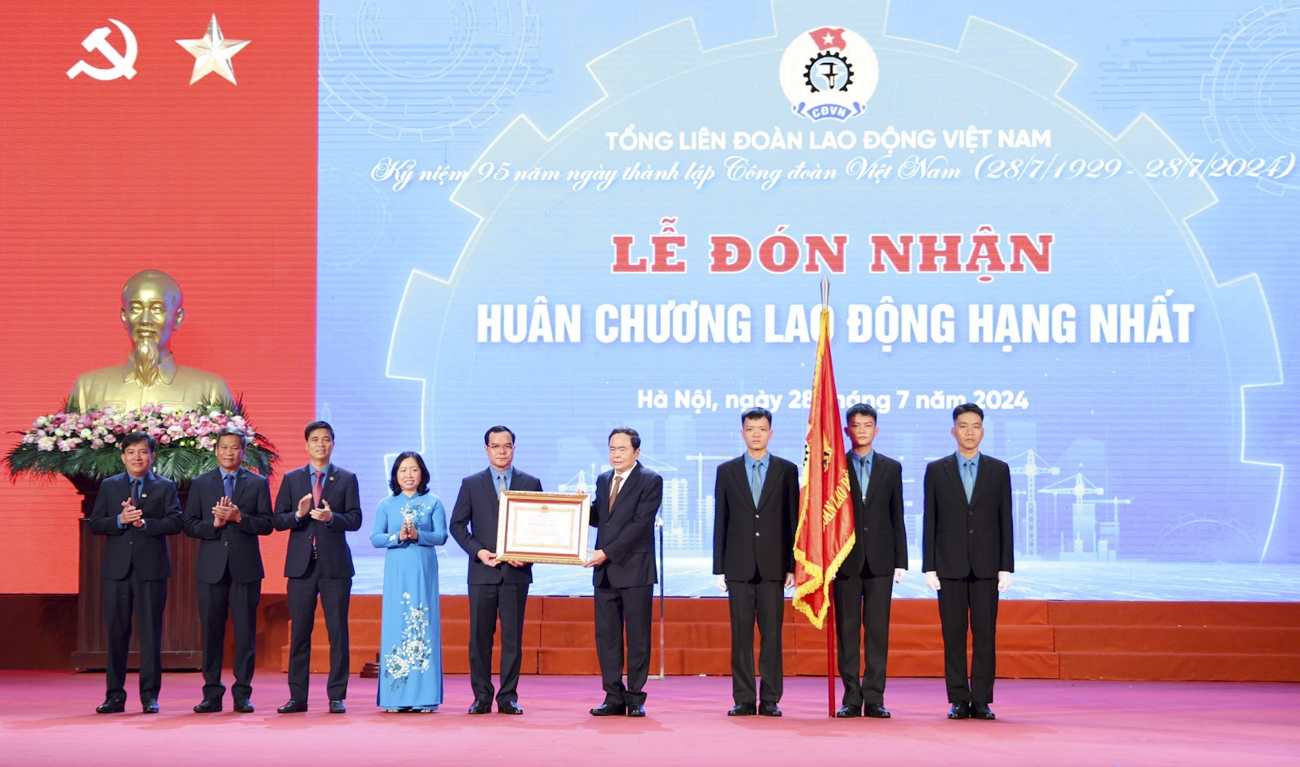 Công đoàn Việt Nam hết lòng vì quyền lợi của giai cấp công nhân