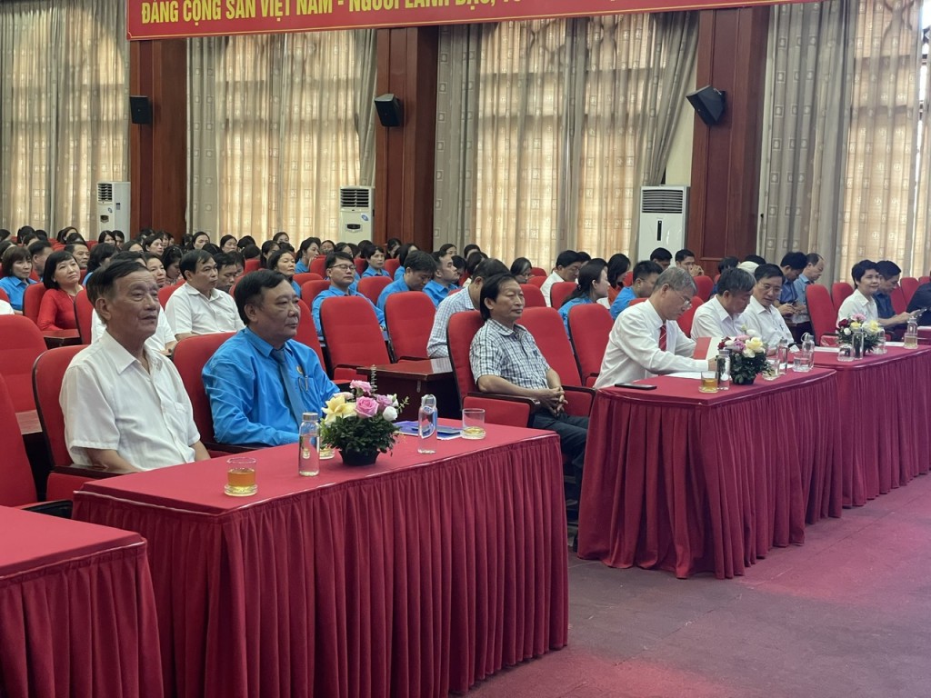 LĐLĐ huyện Phú Xuyên tổ chức lễ kỷ niệm 95 năm Ngày thành lập Công đoàn Việt Nam