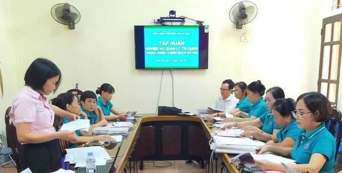 Hội LHPN thành phố Vinh đưa tín dụng chính sách đến với hội viên
