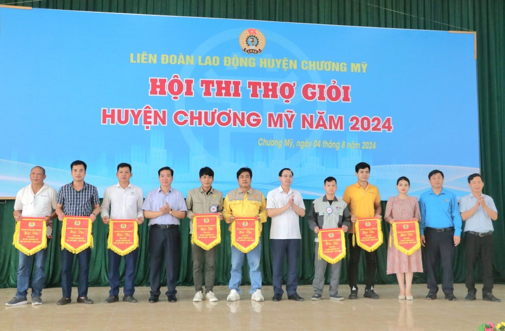 Công nhân lao động sôi nổi tranh tài tại Hội thi thợ giỏi huyện Chương Mỹ