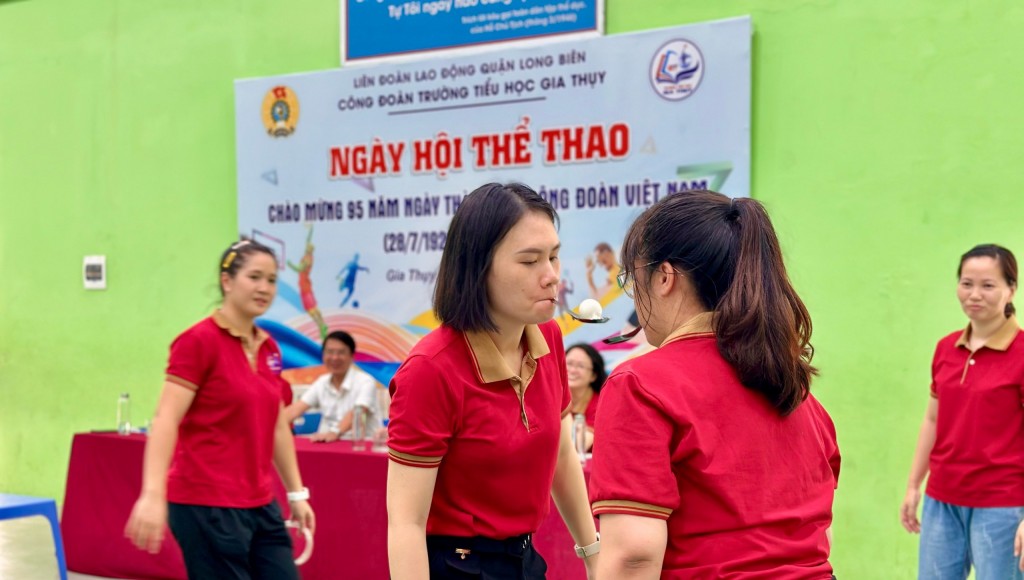 Sôi nổi Ngày hội thể thao trong đoàn viên Công đoàn Trường Tiểu học Gia Thụy