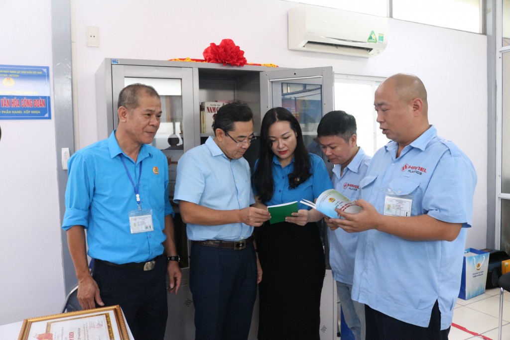 Nâng cao đời sống tinh thần cho người lao động qua “Điểm sinh hoạt văn hóa công nhân”